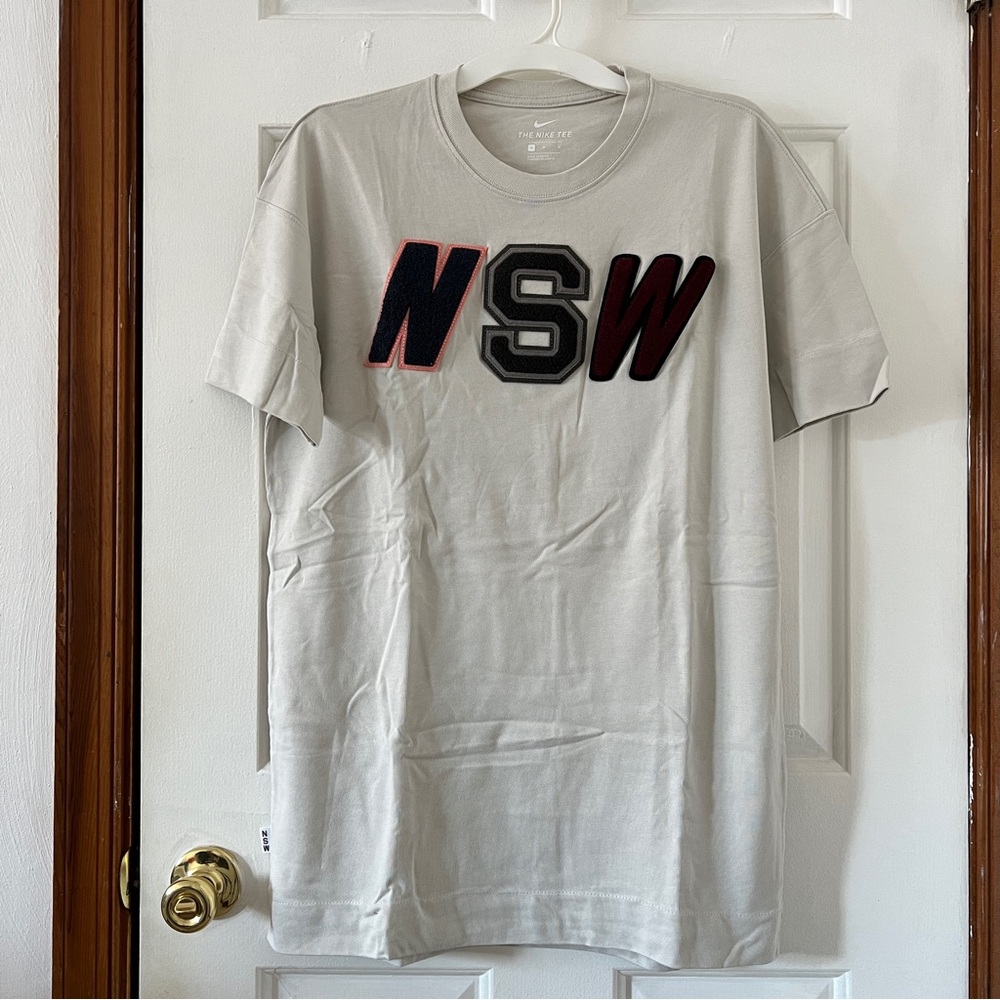 Nike NSW Long Tee Embroidered Log Men’s Medium Cream Beige